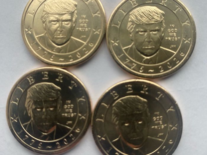 President Donald J. Trump 1 dollar coin