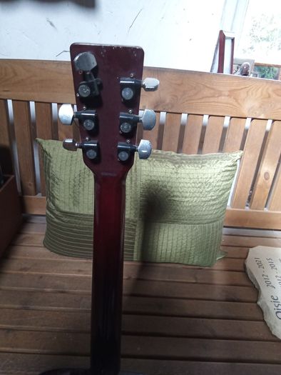 Hondo Acoustic Guitar