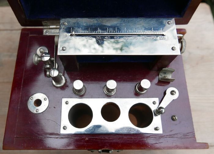 Vintage Electric Coil Ever Ready Vibrating Medical Machine Vintage Ever Ready 1920s Mahogany Boxed Therapeutic Vibrator Machine