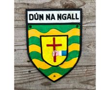 Donegal Crest Cast Iron HS72