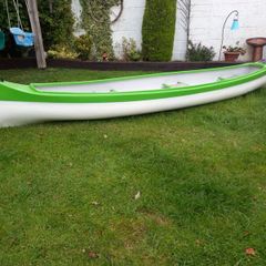 13ft fibreglass canoe