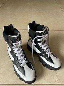 Black and white leather boots size 4 -4.5