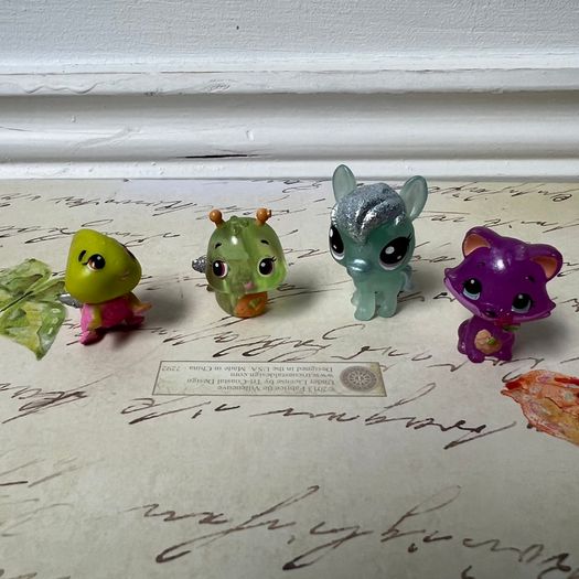 Hatchimals toys bundle