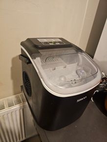 Ice machine maker