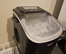Ice machine maker
