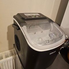 Ice machine maker