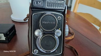 Yashica-Mat LM twin-lens reflex