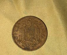1975 Spain 1 Peseta Coin - King Juan Carlos I