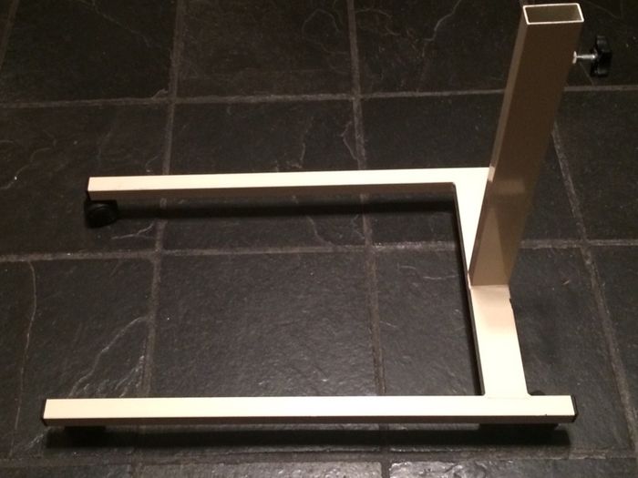 Adjustable bedside trolley