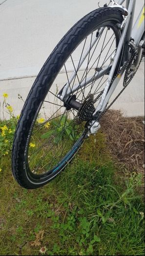 Road bike , good condition
