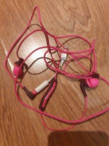 JBuds Pro Earphones  Pink