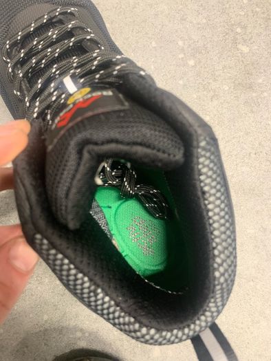 Safety shoes