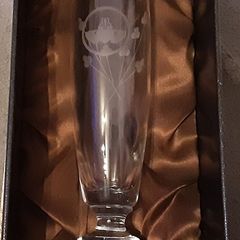 Boxed claddagh vase