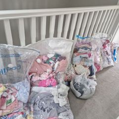 Baby girls clothes 0 to 12 months
