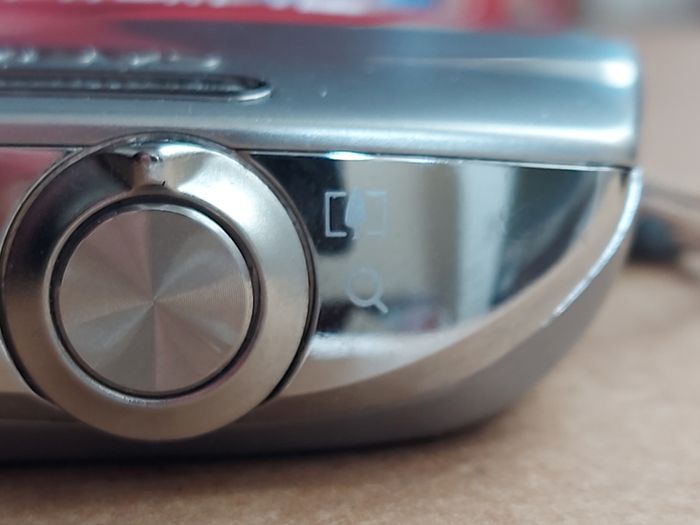 Casio Exilim Digital Camera, Model EX-Z2000, plus Battery charger, No Battery or Memory card, 14.1 Megapixels, in excellent cosmetic condition