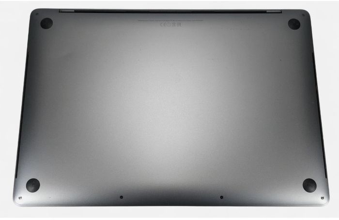 2019 Apple 15" MacBook Pro A1990 Touch Bar Intel i9 9th Gen 32GB RAM 500GB SSD