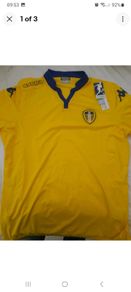 leeds United shirt