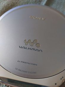 vintage sony walkman D-EJ360 exellent condition