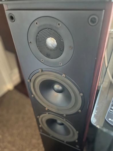 High End Audiophile Quality Meridian DSP5000 Digital Active Speakers Fully active DSP Floorstanders 7k New