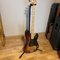 Greco P Bass 1977
