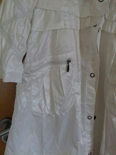 ladies light  Summer coat (brand new)..