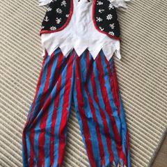 Pirate costume age 3-4
