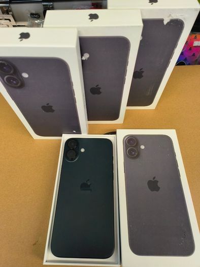 Apple iPhone 16 Plus, Black, 128GB, Factory Unlocked (Its Original Battery Life 100%), Little or Never Used
