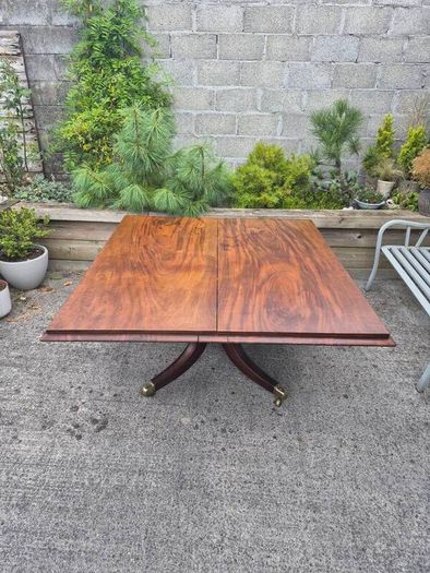 19Th Century Georgian Mahogany Dining Table