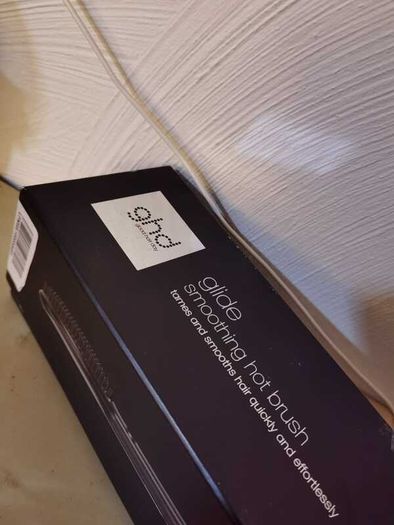 GHD Glide Smoothing Hot Brush