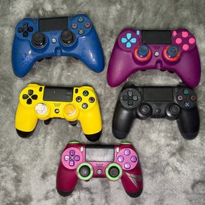 5x PS4 Controllers - 4 SCUF + 1 Sony - Untested - Spares or Repair