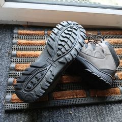 mens hiking boots