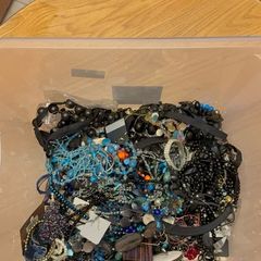 Selection of jewellery
