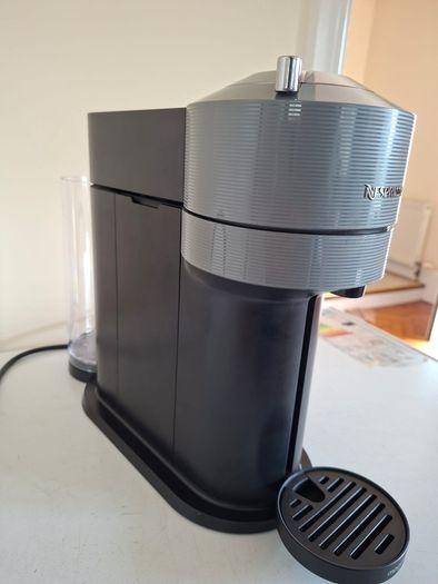 Nespresso Vertuo Next Coffee Machine - Grey - Pristine Condition