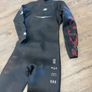 wet suit Image 4