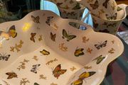 Butterflies cups and bowl