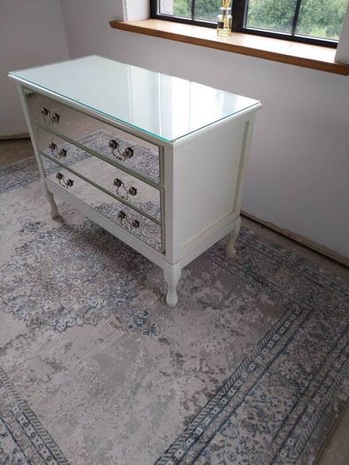 Premium chest of drawers