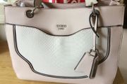 New Guess Bag