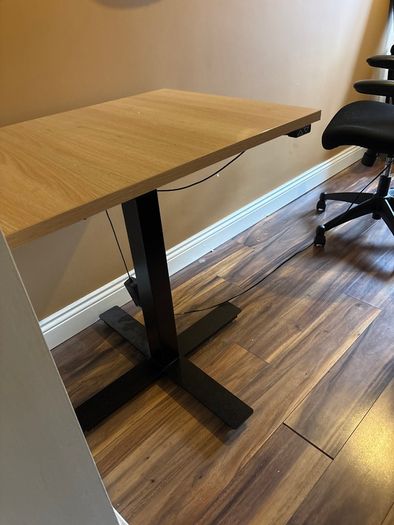 adjustable standing desk