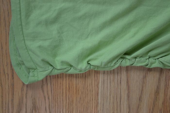 Maternity Tops and Vests Size m or UK 12 EUR 7 EACH