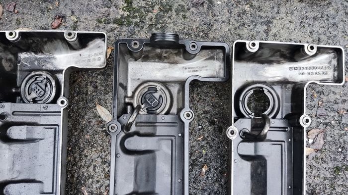 Classic Mercedes Rocker Covers