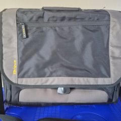 Targus CityGear Laptop Messenger Bag