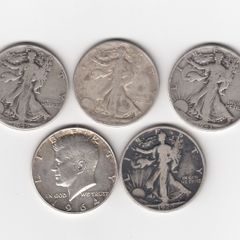 USA, 4 x Walking Liberty, & 1 x Kennedy Half Dollar, 90% silver coins (no. G29)