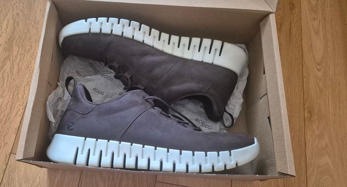 Ecco Mens Trainers