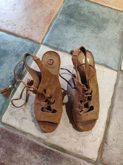 Ladies Shoes