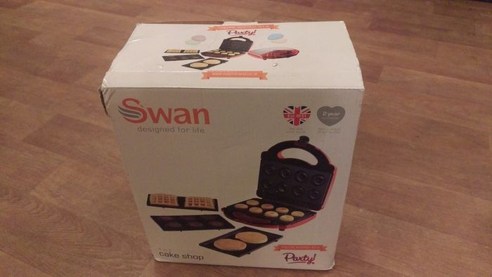 Swan 4-in-1 Cake Shop