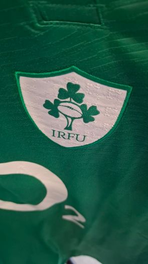 Vintage Ireland 2011 Puma Rugby Union Jersey (Adult Small) FREE POST