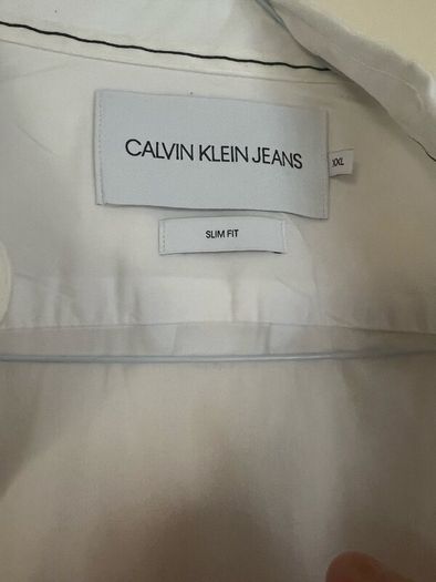 Calvin Klein gents shirt.. white.. slim fit