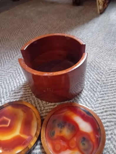Vintage natural agate and wooden coaster set rrp 85e