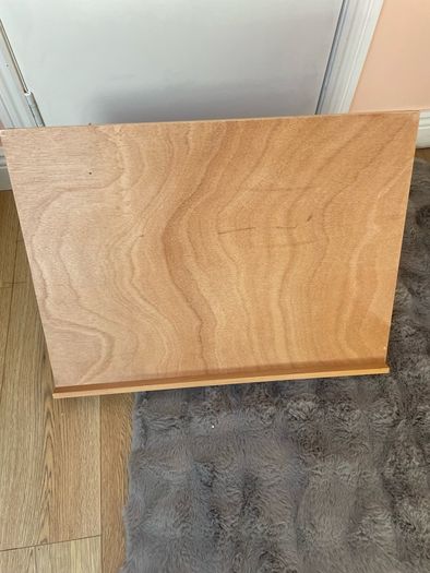 easel