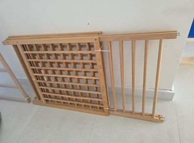 Ikea Sniglar Cot and Mamas and Papas Premium Cot Mattress